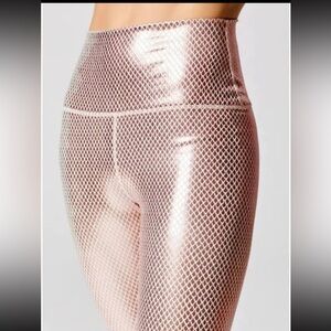 Carbon 38 Scales Shine 7/8 High Rise Foil Leggings. Rose Gold Metallic Foil